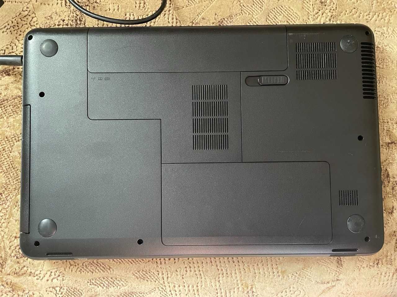 Ноутбук HP 250 В робочому стані
