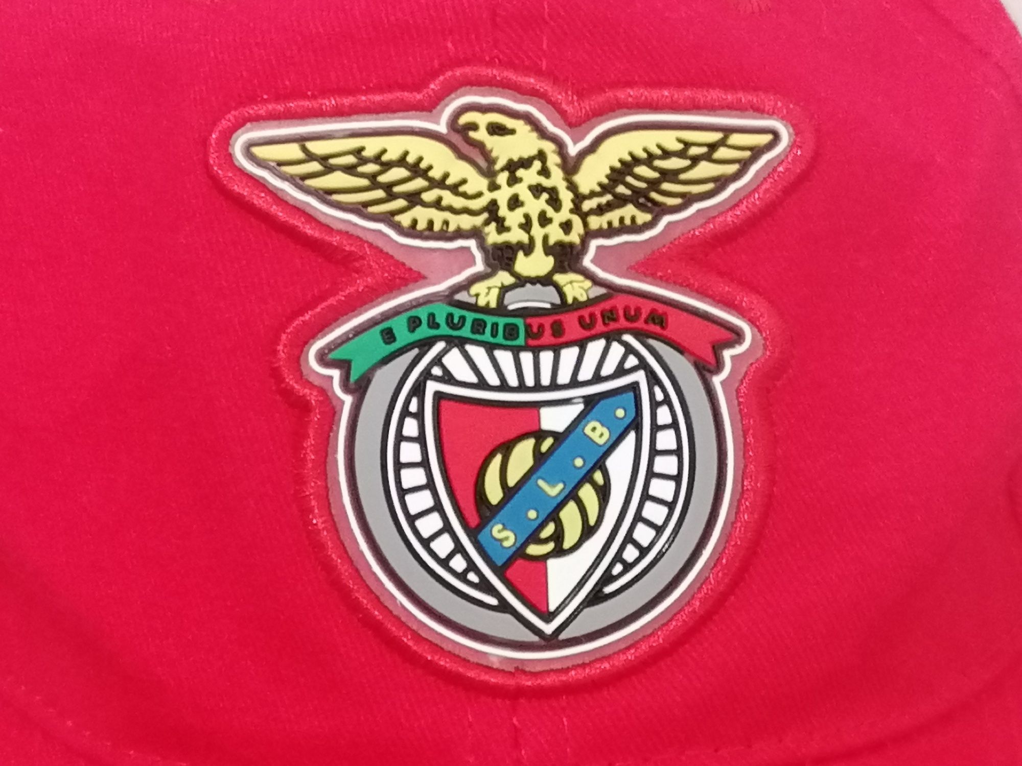 Boné do Sport Lisboa e Benfica