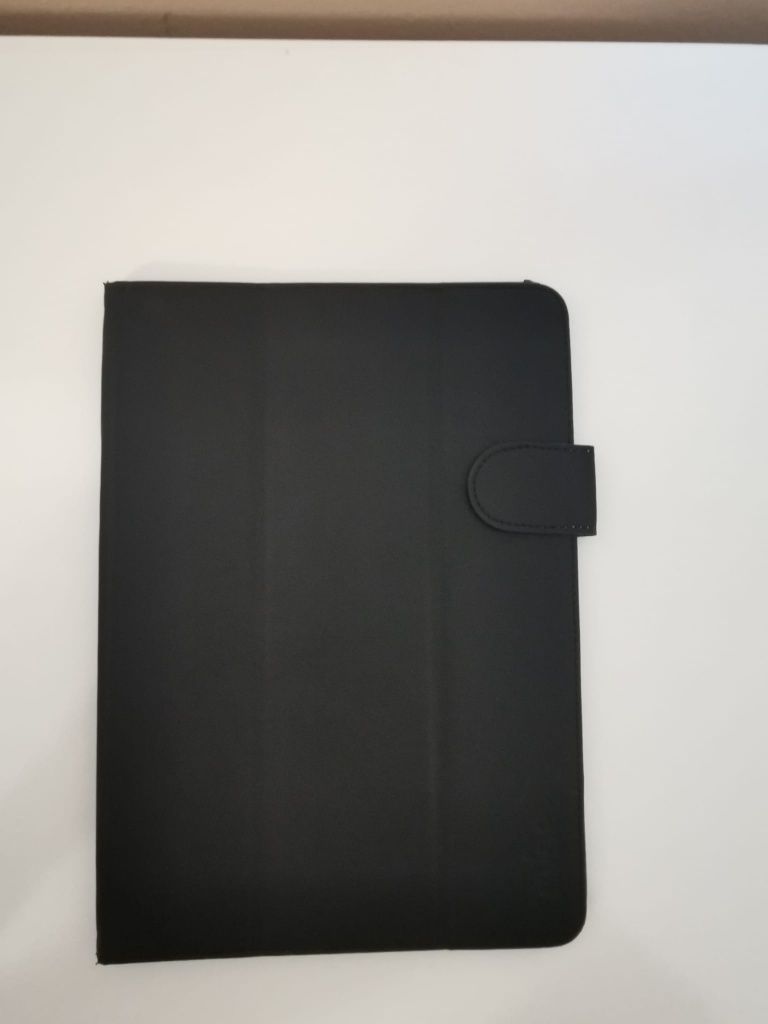 Capa Preta para Tablet