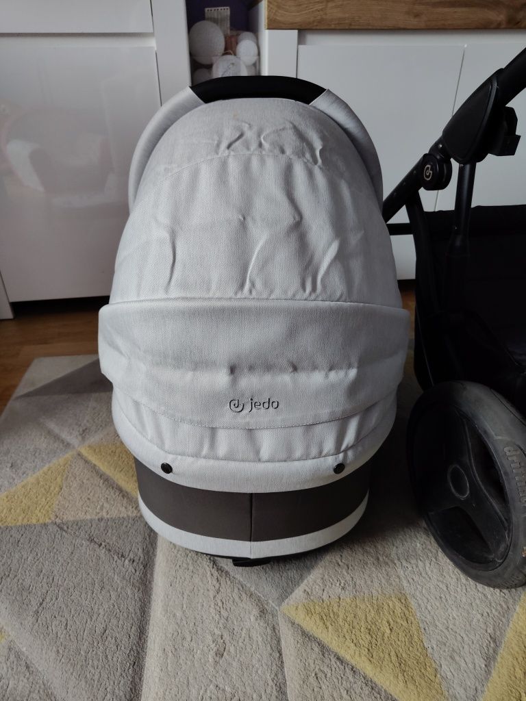 Jedo Koda. Wózek 2w1. Gondola, spacerówka