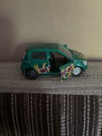 Toyota yaris 1 generacji okolo 1/43