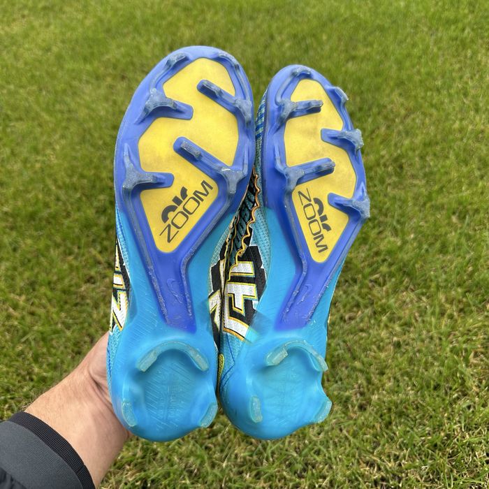 Профісійні бутси Nike Phantom/Mercurial/Mercurial KM