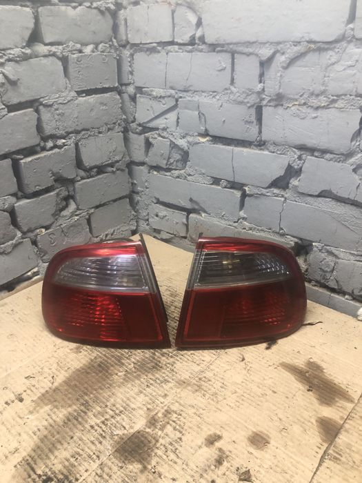 Задні фонарі Стопи Фари правий ліаий Seat Toledo 2 Сеат Толедо