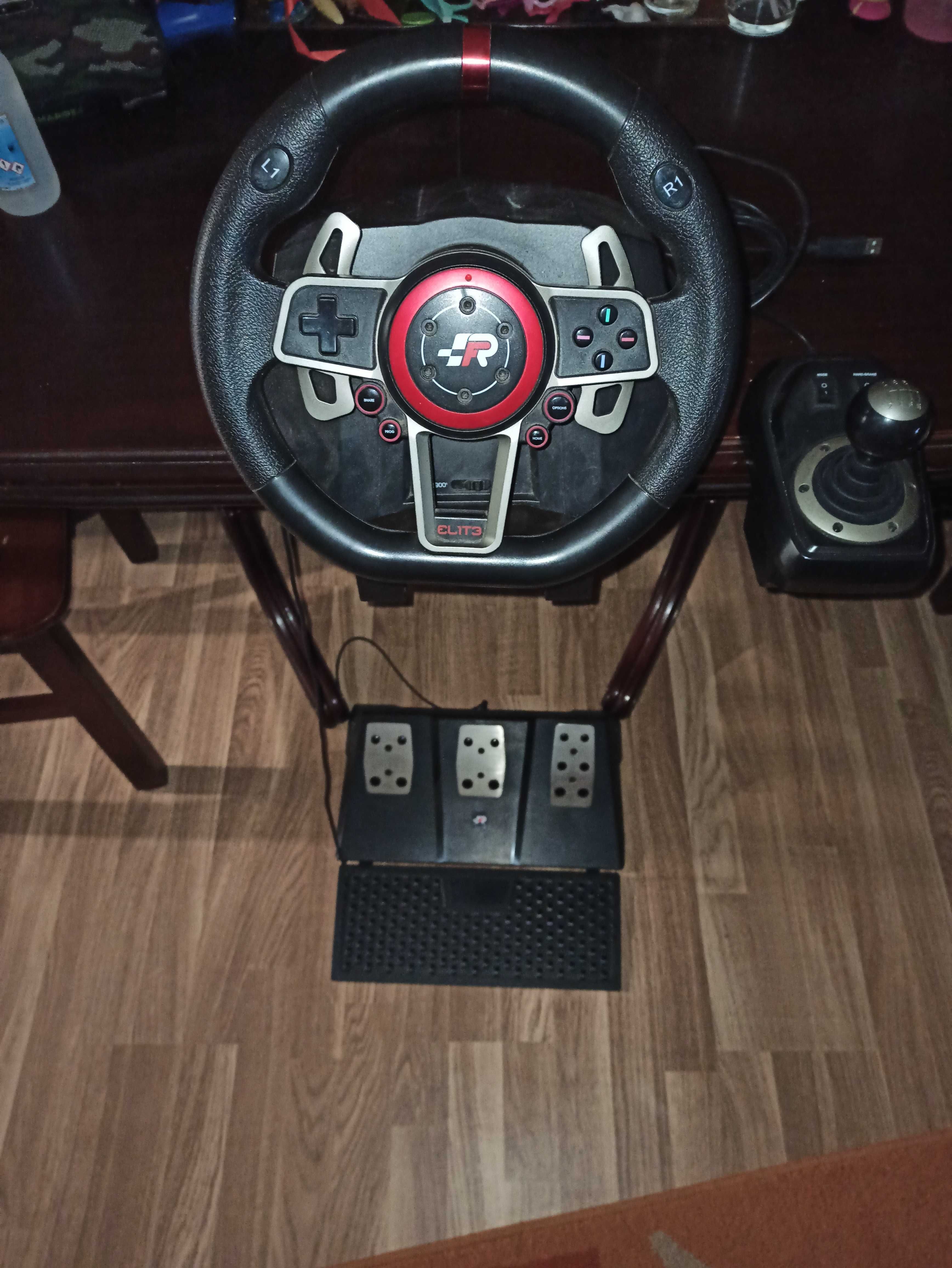 Volante + Pedais FR-TEC Suzuka Elite Next Wheel Multiplataformas - USB