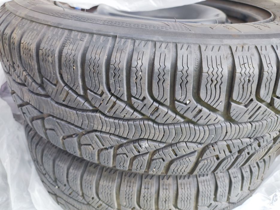 185/65 R15  opony z felgą całoroczne