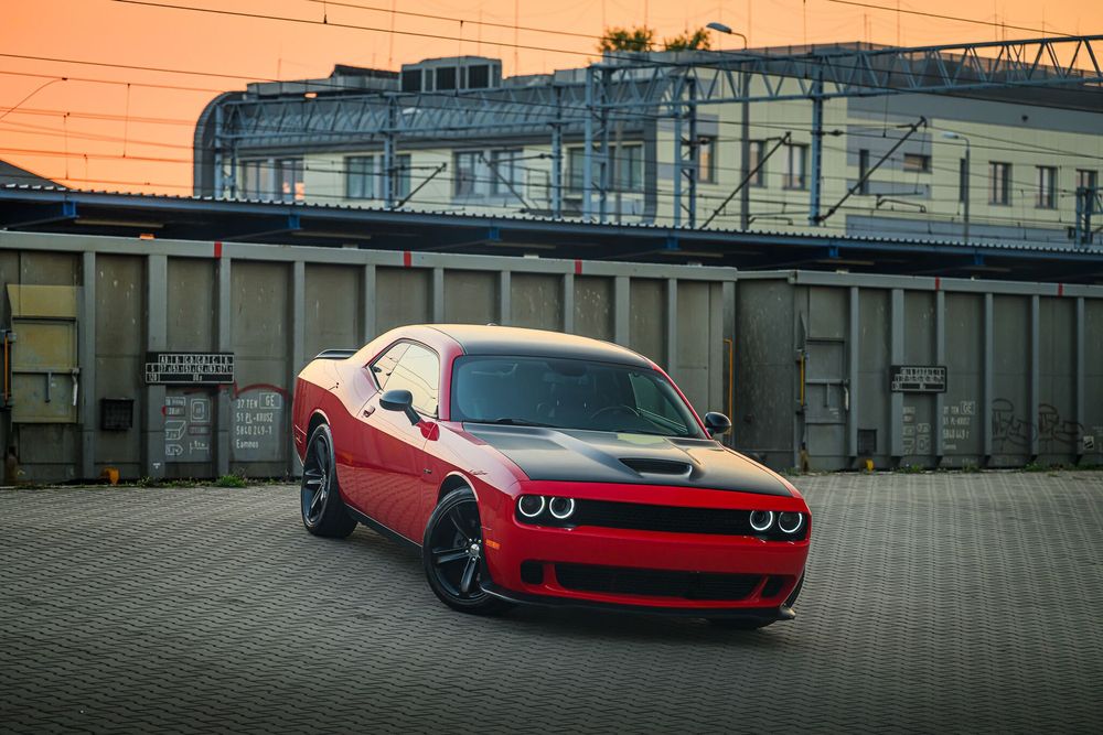 Wynajem DODGE CHALLENGER 5.7 Promocja Prezent Wypożyczalnia Samochodów