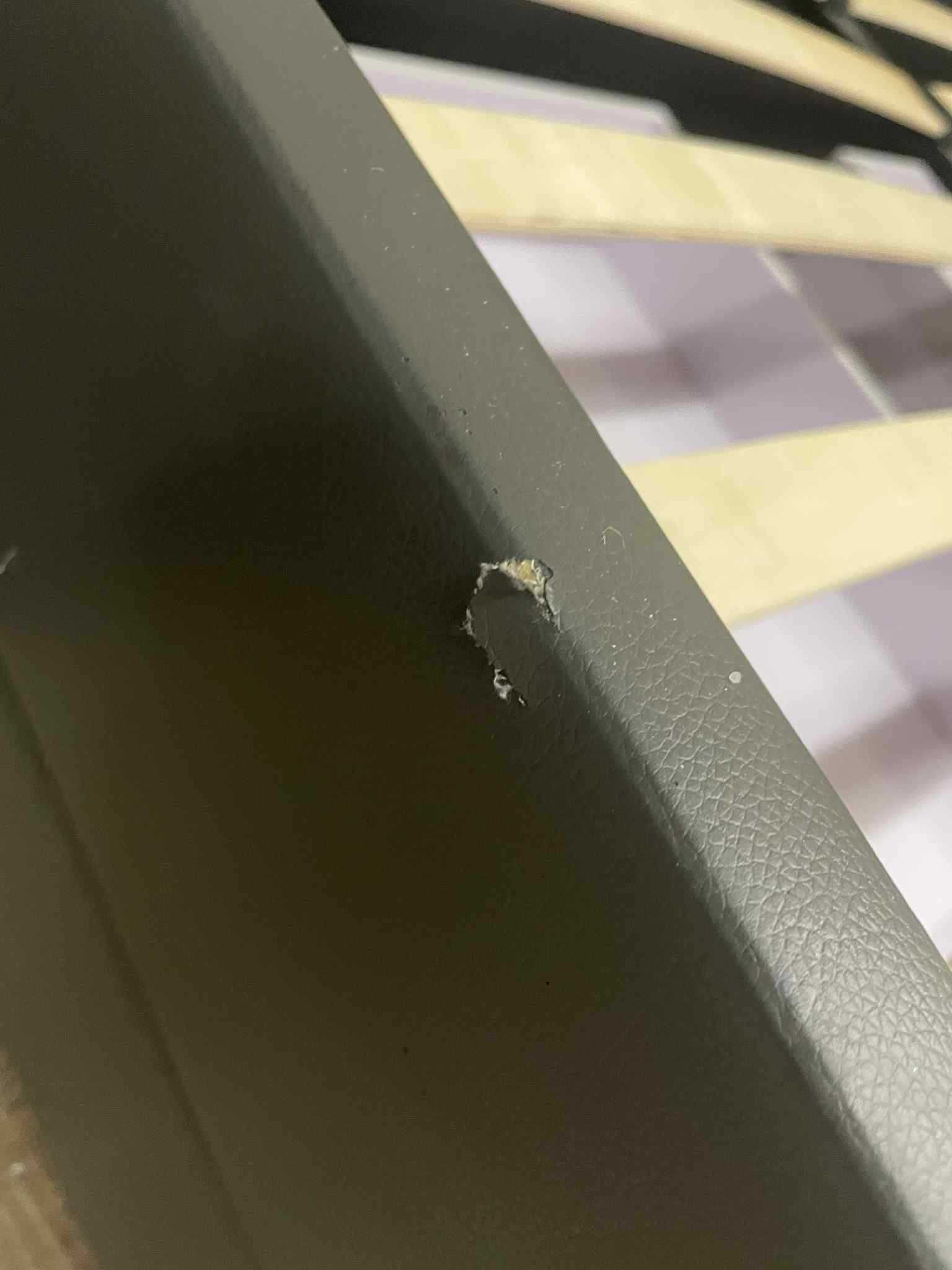Łóżko 140x200 tapicerowane LED z szufladami i stelażem BEZ MATERACA