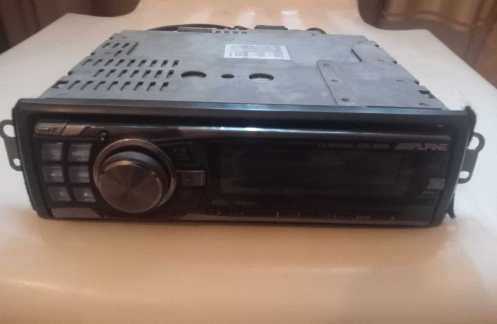 Автомагнитола Alpine CDA-9886 USB И iPod