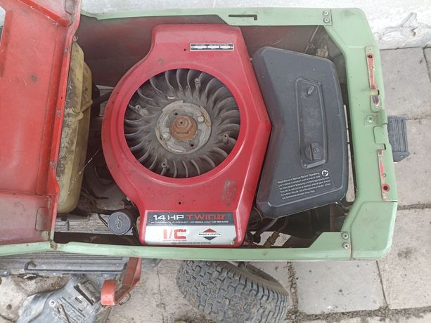 Kosiarka traktorek 14 HP Briggs stratton twin dwu cylindrowy