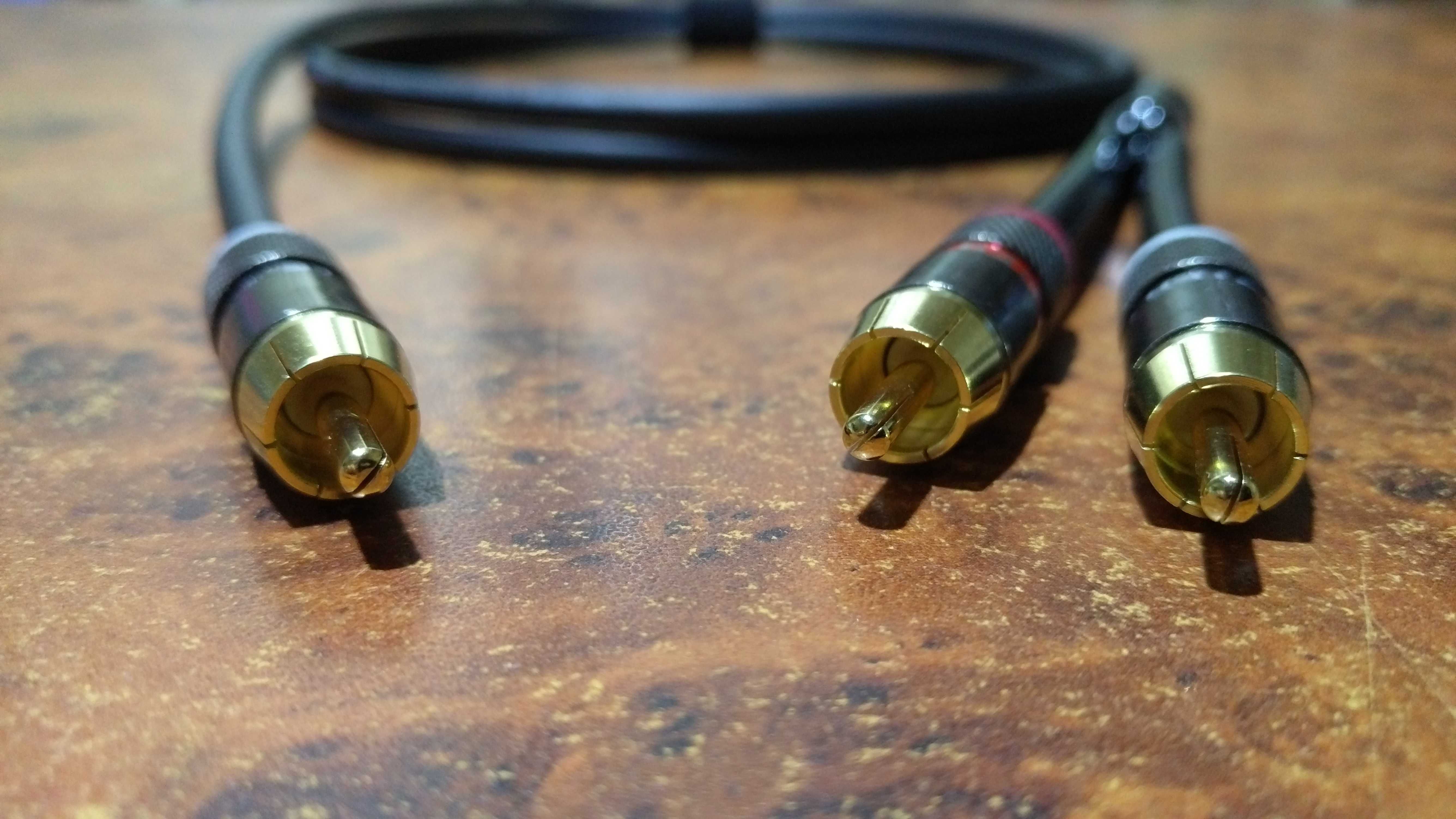 Hi-Fi сабвуферный Y-образный кабель RCA/2RCA Mogami W2534 (Япония)