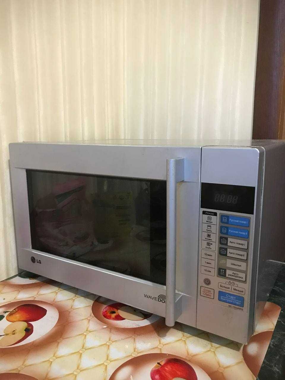 Мікрохвильова піч LG MC7844NRS