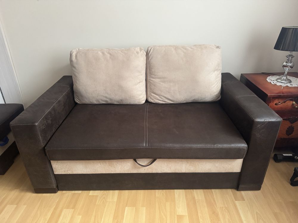 Sofa rozkładana 2osobowa z pojemnikiem na pościel