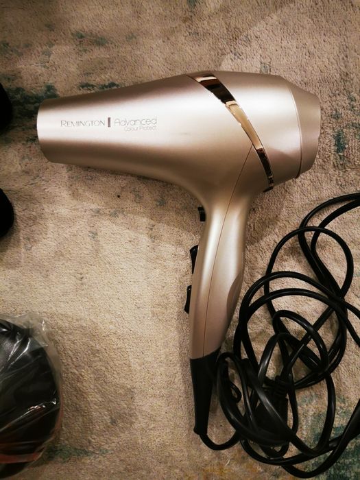 Secador de Cabelo REMINGTON Advanced Colour AC8605