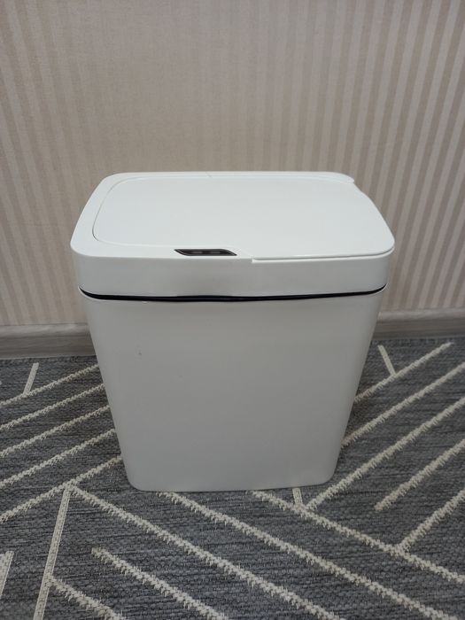 Сенсорне  відро для сміття
Сенсорне (безконтактне) вузьке індукційне в