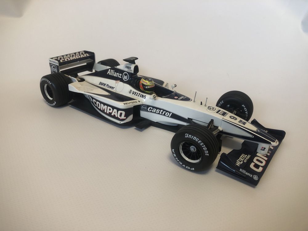 Колекційна модель боліда Williams F1 BMW FW22 1:18