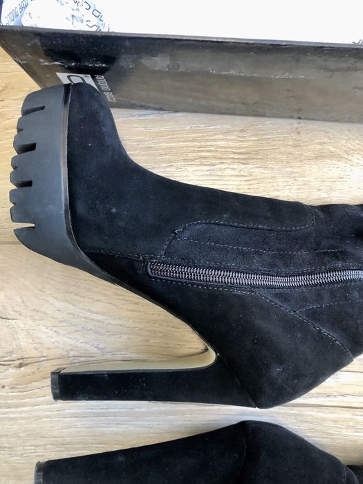 Замшеві ботфорти на підборах Antonio Biaggi