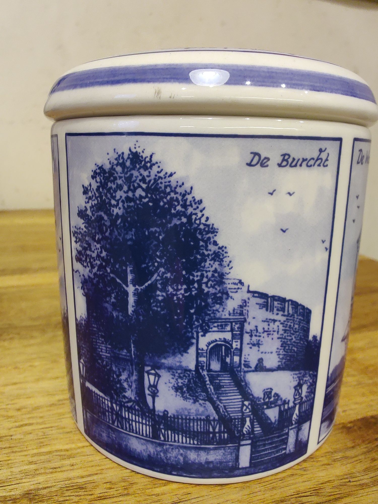 Porcelana z Delft Pojemnik na słodycze