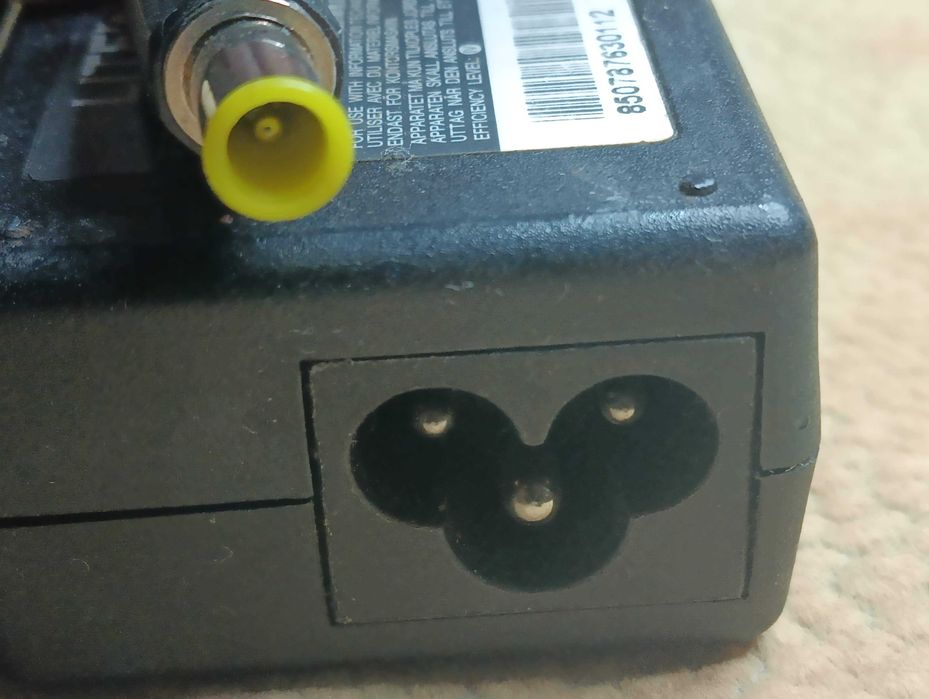 Блок живлення питания для монитора LG Samsung 19V (6.5×4.4mm)