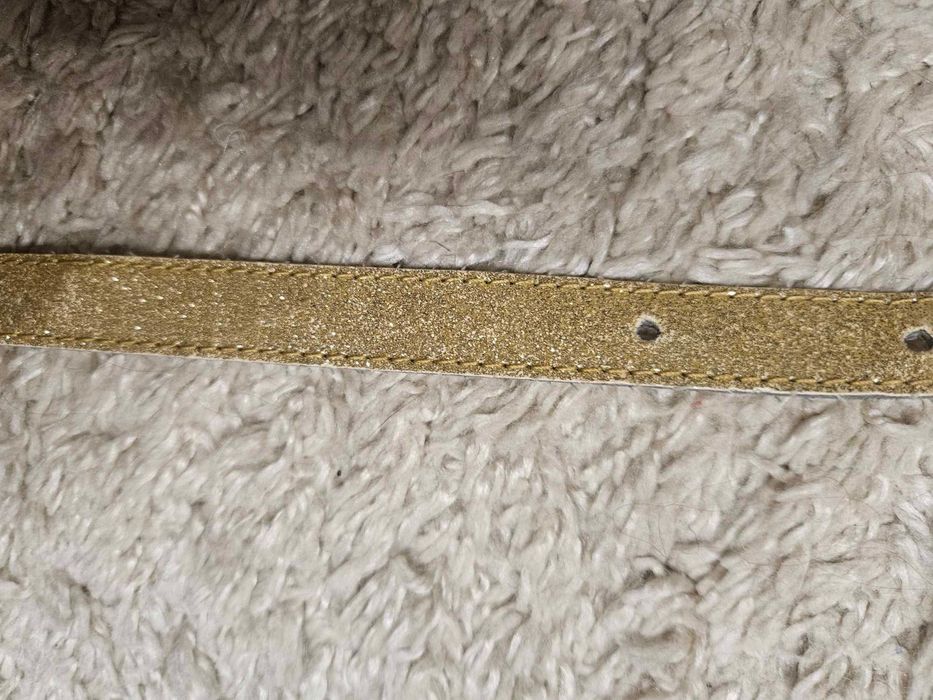 Złoty błyszczący pasek brokatowy