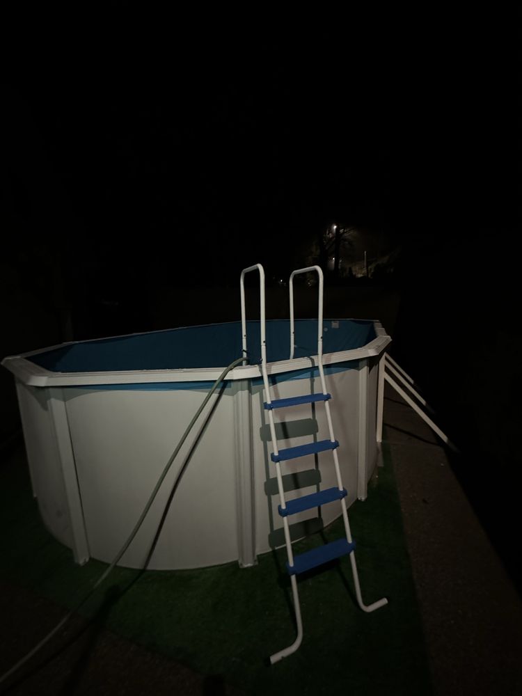 Piscinas pré-fabricadas