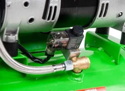 Компресор БЕЗМАСЛЯНИЙ 1,5 кВт 264 л/хв на 24 л та 8 бар Airbox ECO24