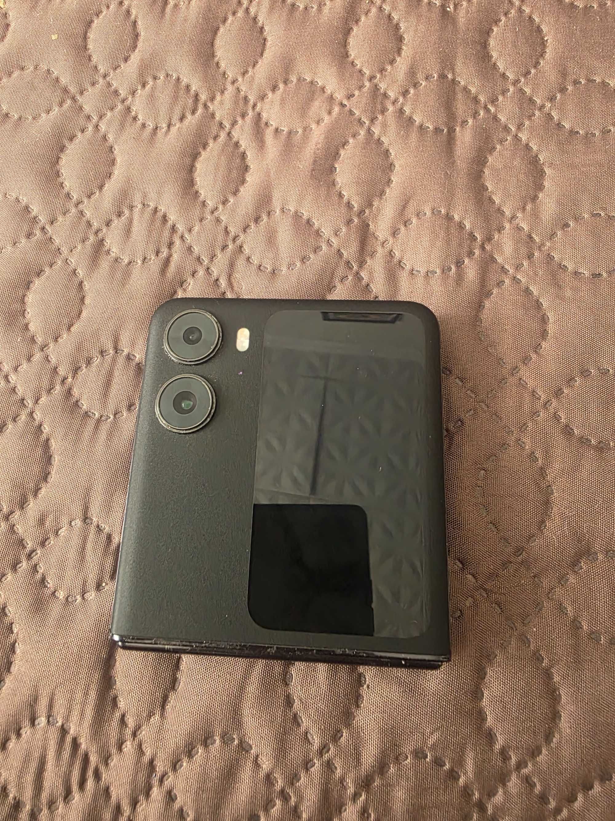 Telefon Oppo Find N2 Flip