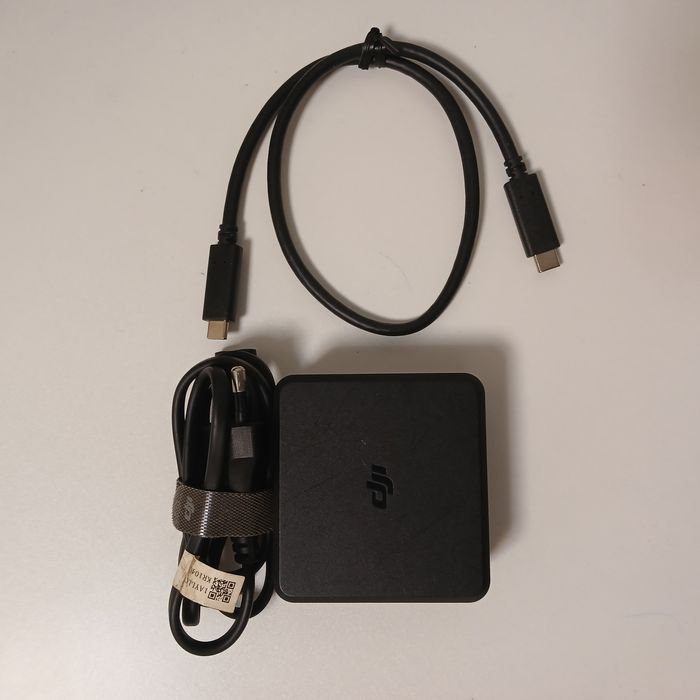 Адаптер живлення DJI USB-C (100 Вт) Power Adapter