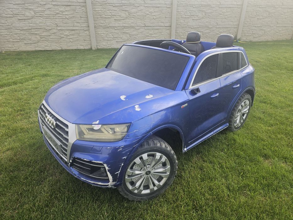 Auto na akumulator audi q5 4X4 2-osobowe
