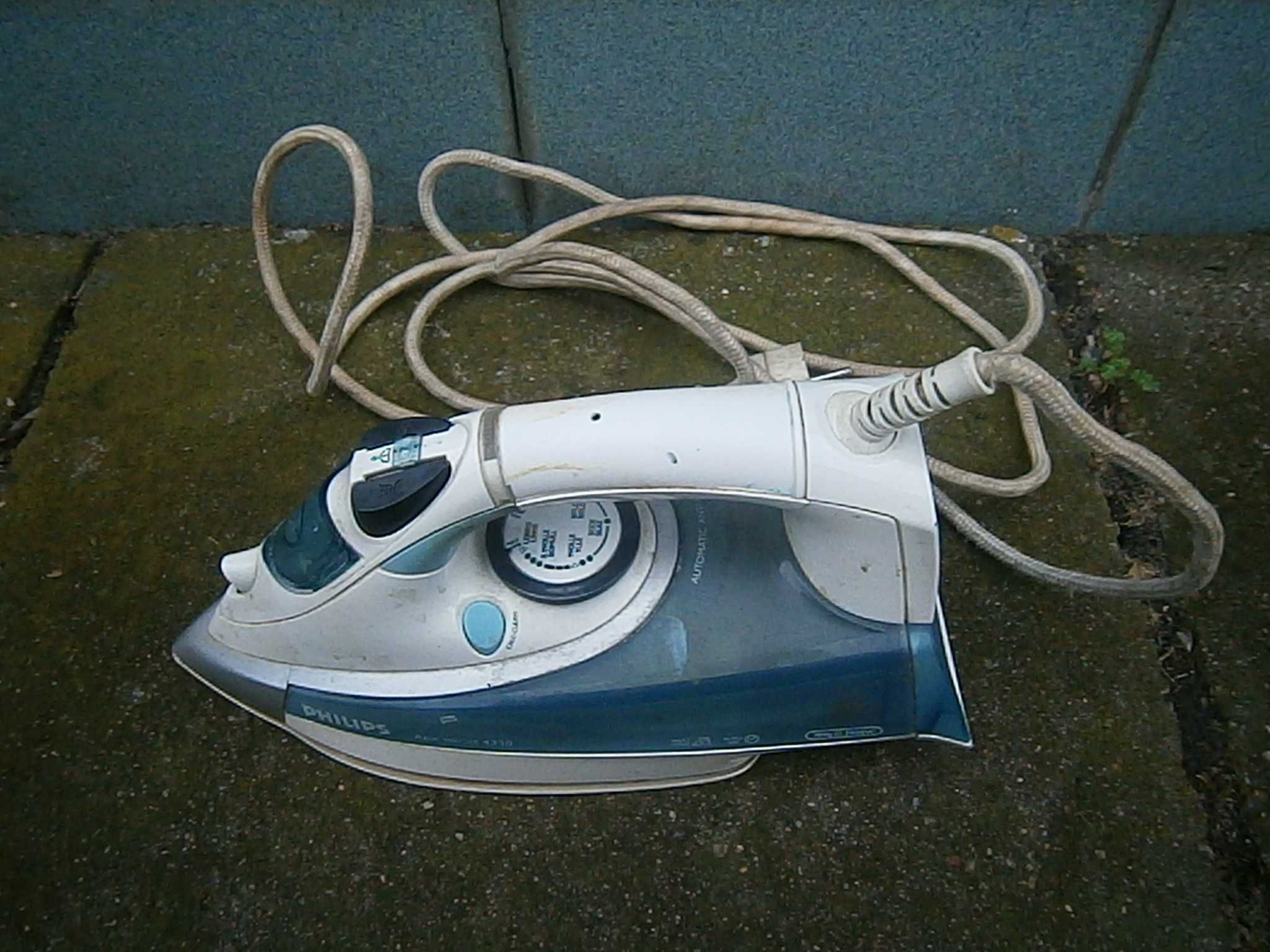 Biało morskie żelazko Philips Azur PRECISE 4330