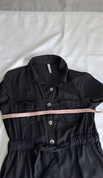 Sukienka na guziki, Zara