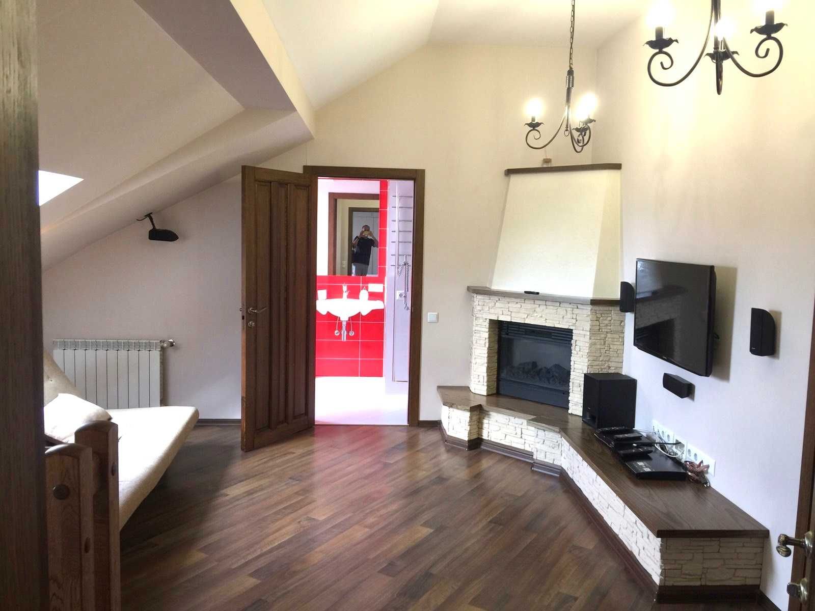 Здам 4к.кв., 2-рівнева квартира, вул.Тарасівська 3, метро Університет