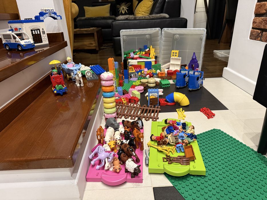 Lego duplo - 11 zestawów + płytka konstrukcyjna