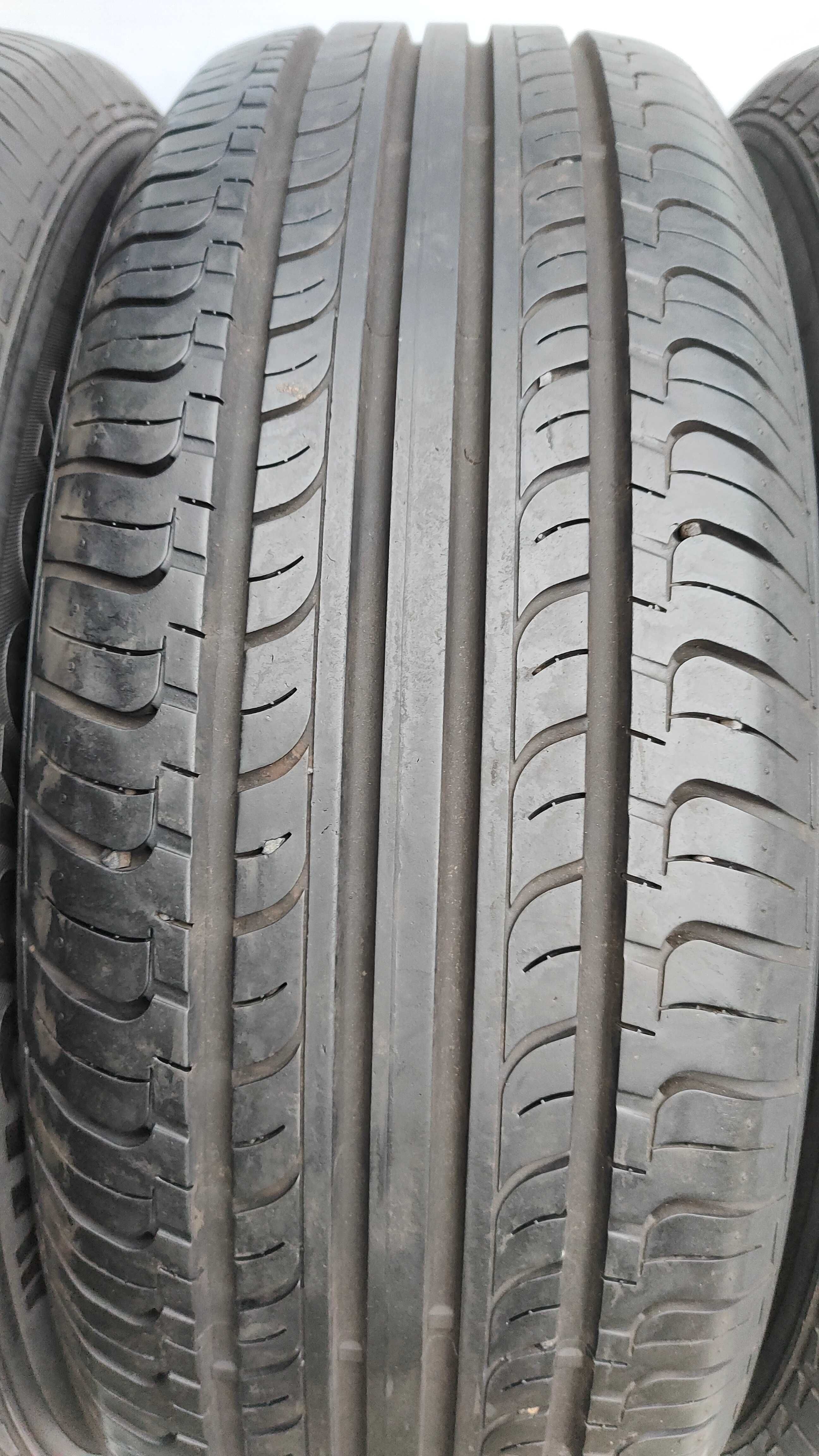 Opony Letnie 225/60/17 Kumho 4szt 6-7mm