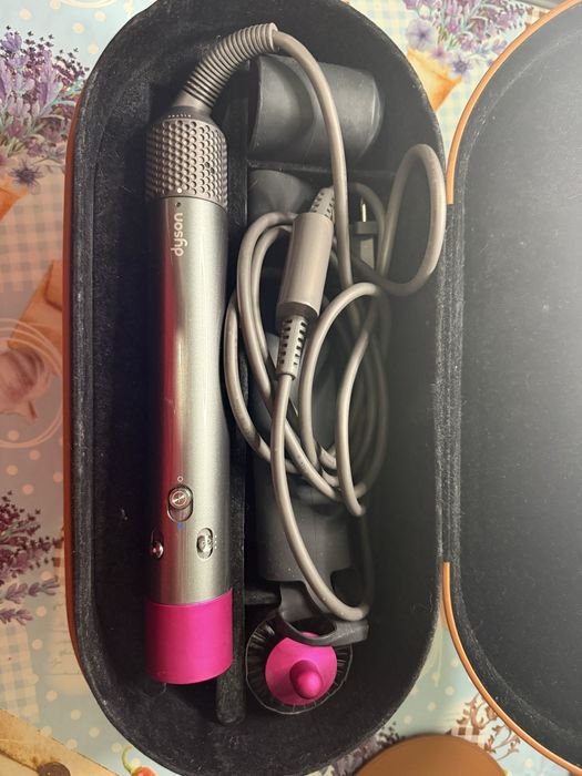 Dyson перша серія