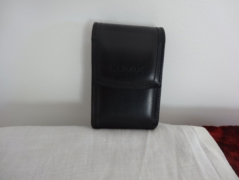 Шкіряний  чорний чехол для фотоапарата Panasonik