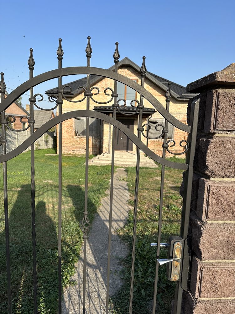 Продам будинок американку на великій земельній ділянці