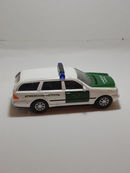 Игрушки автомобиль