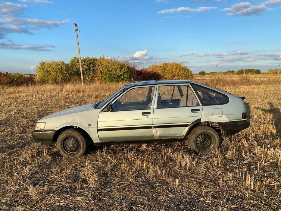 TOYOTA  Corrolla DX  1986 год