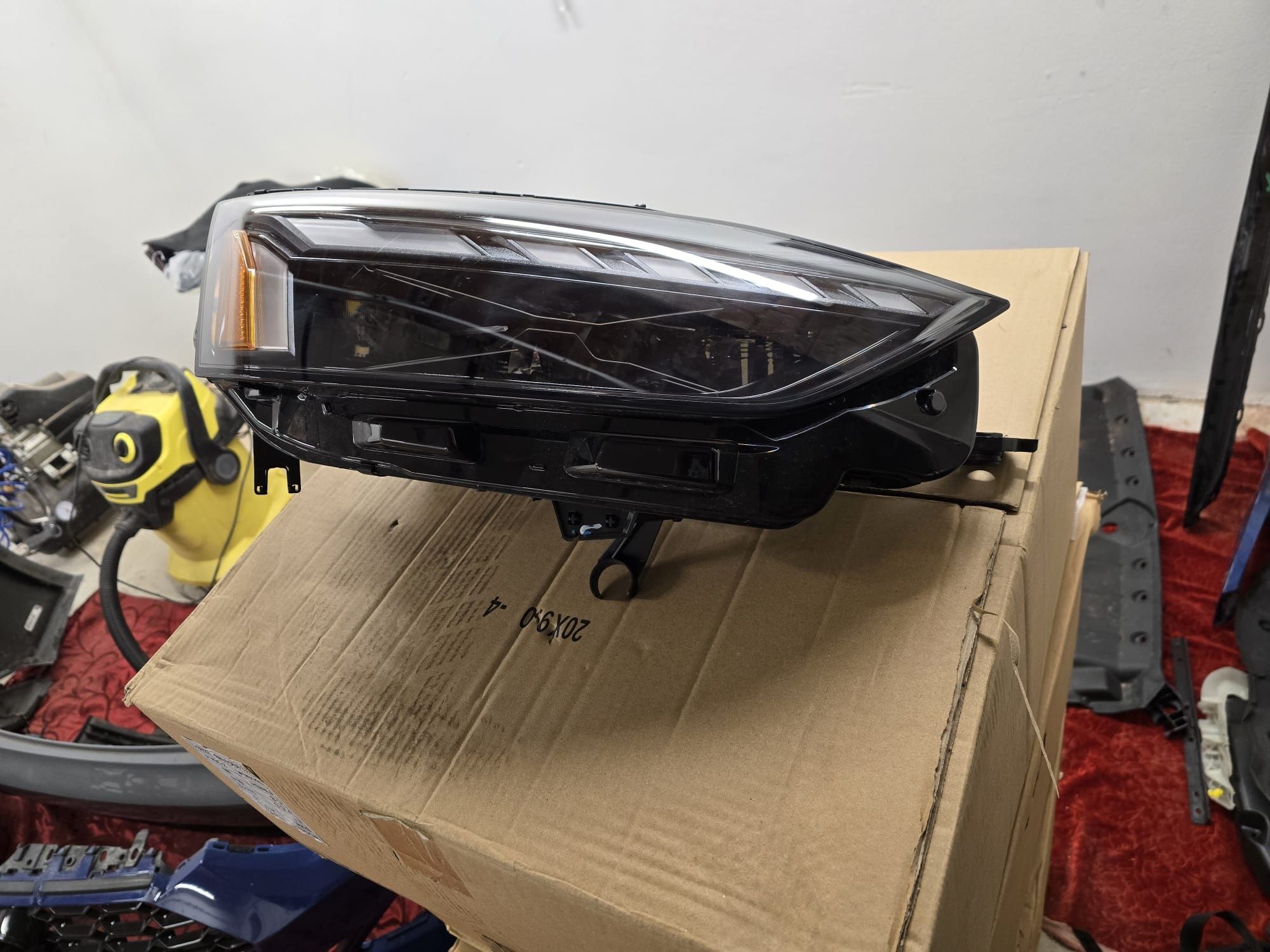 Lampy przód i tył Audi RS5 2024 USA