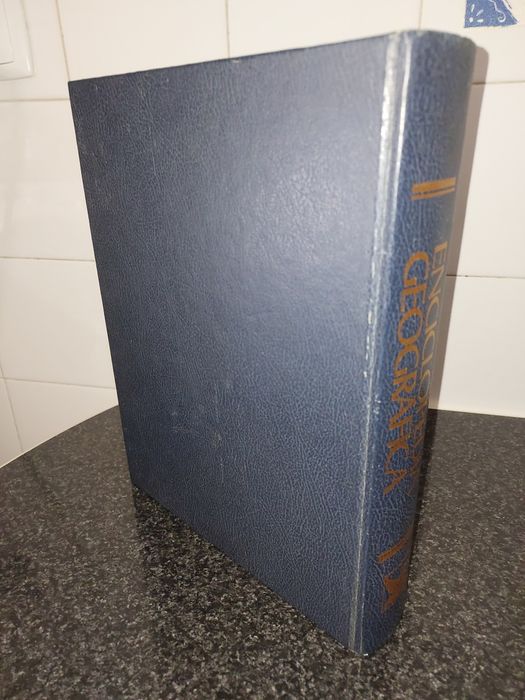 Enciclopédia Geográfica Selecções do Reader's Digest como nova,752 pag