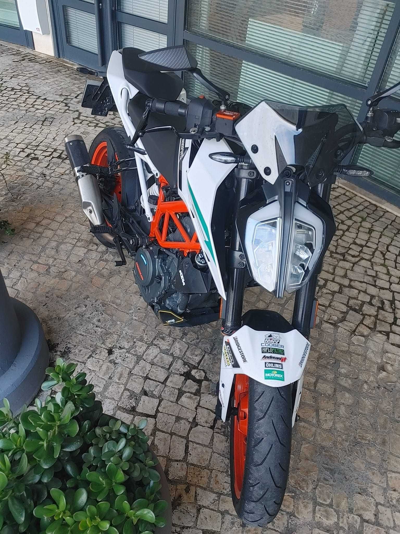 KTM duke 390 como nova