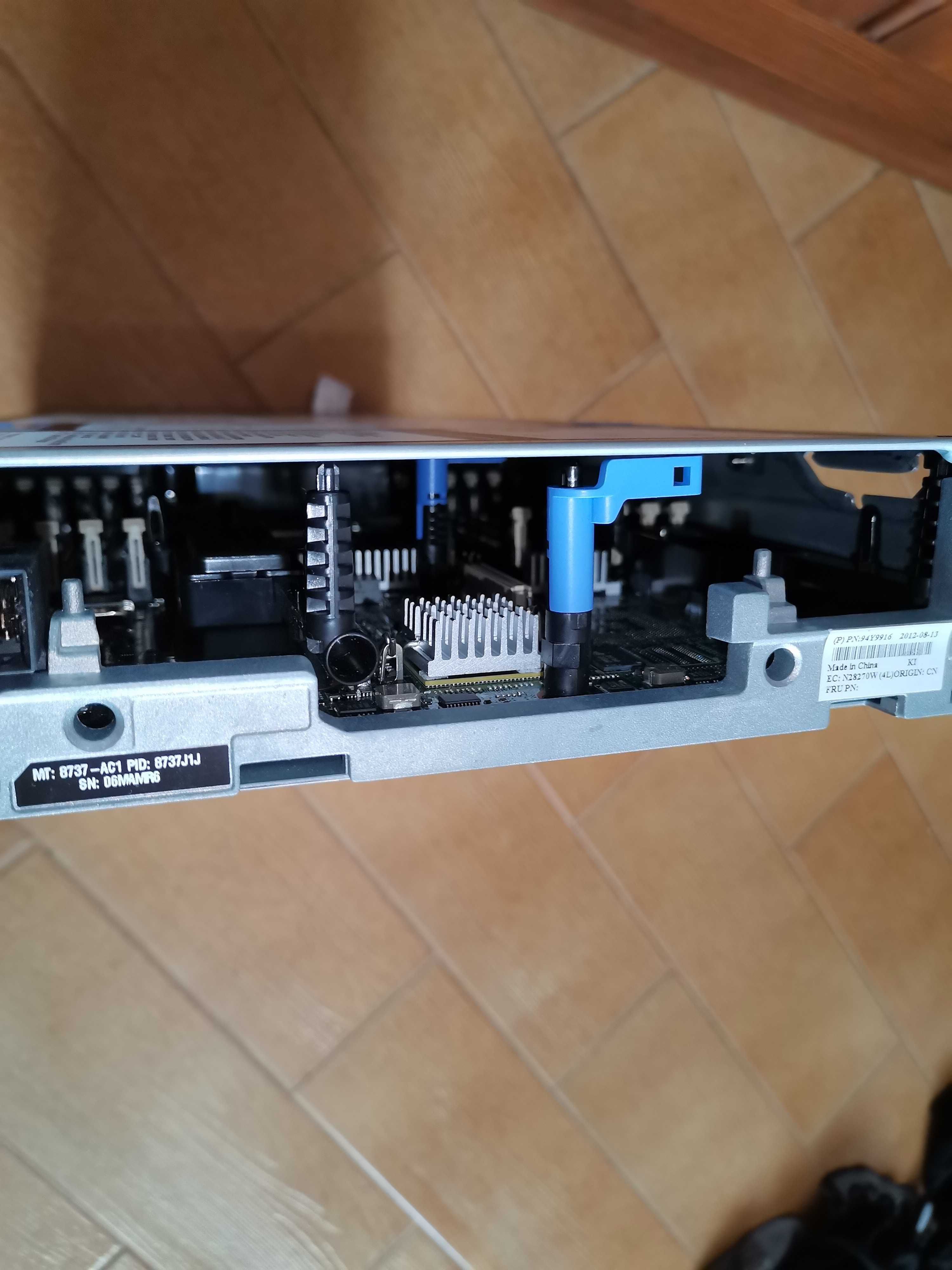 Сервер IBM Flex System x240 IBM 8737- AC1 8737J1J N28270W 81Y4322