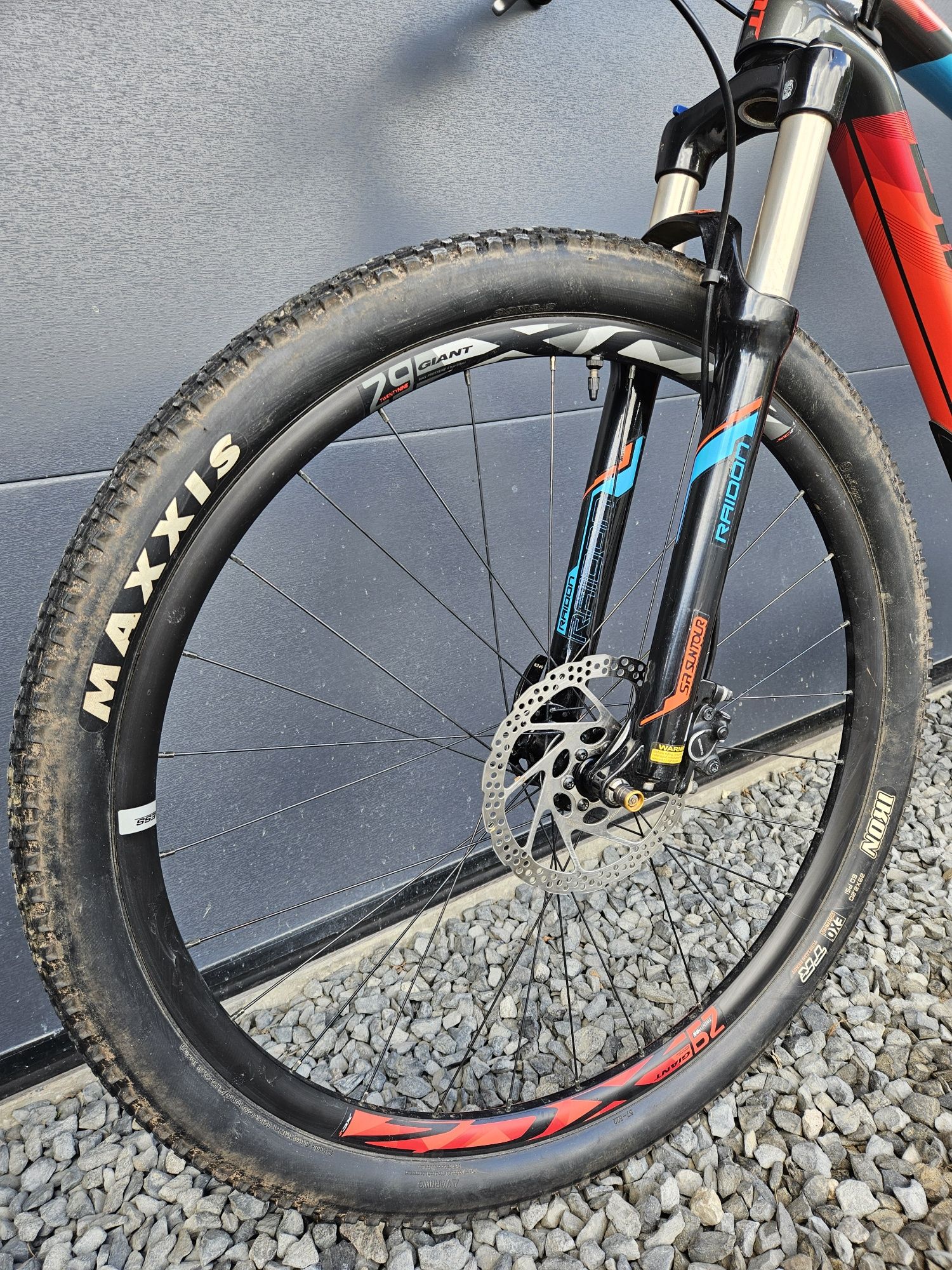 Rower górski.  MTB.  Giant.  Karbon.  rozm 18". 2x10