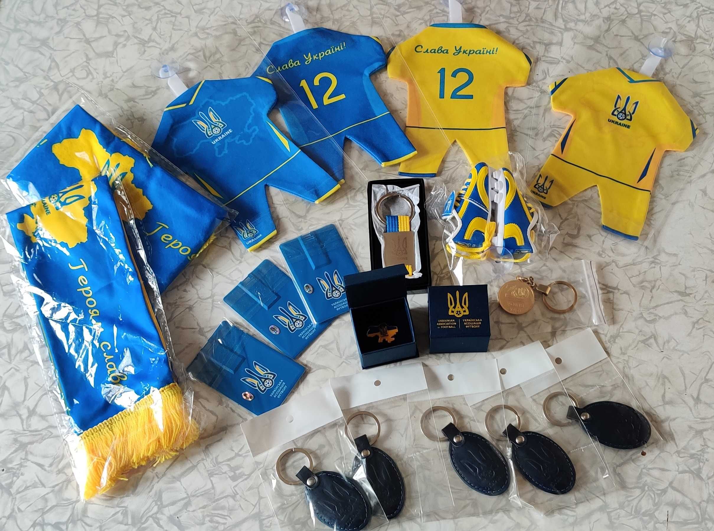 Сувеніри Української Асоціації Футболу