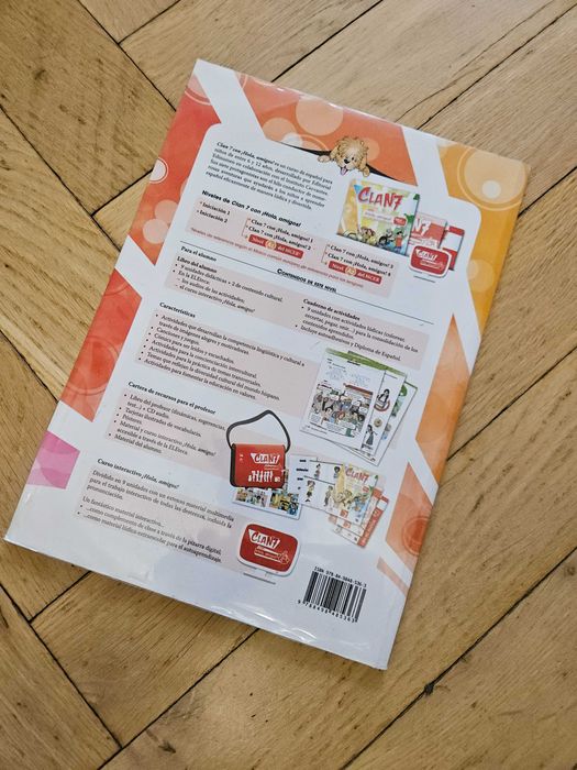 Clan 7 Con Hola, Amigos! 2. Podręcznik