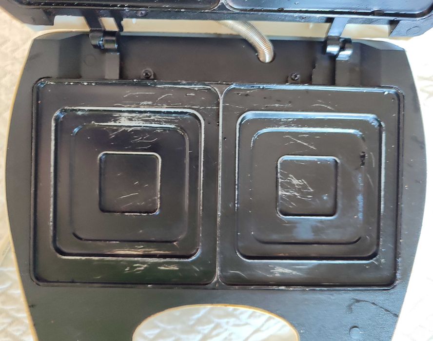 Sandwicheira Taurus Phoenix