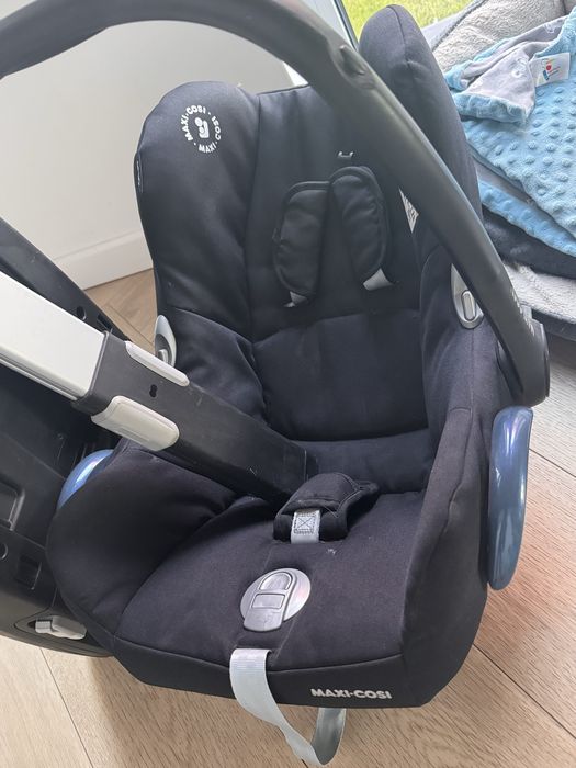 fotelik samochodowy Maxi-Cosi CabrioFix z bazą