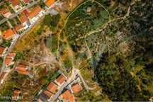 Terreno c/7830 m2 | Com acesso por 2 ruas | Estação de comboio a 1Km