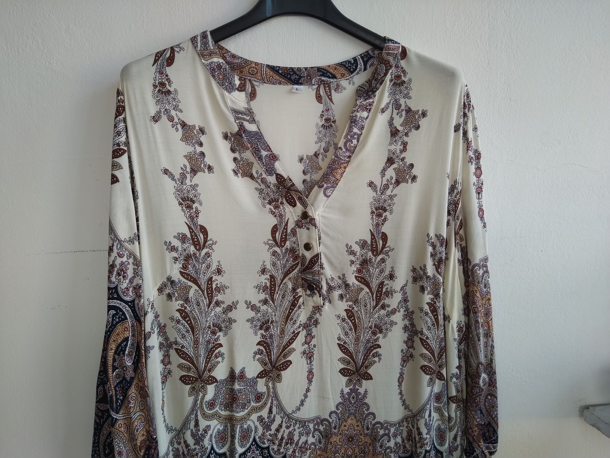 Blusa / túnica estilo étnico em tons creme e castanho - Tamanho L