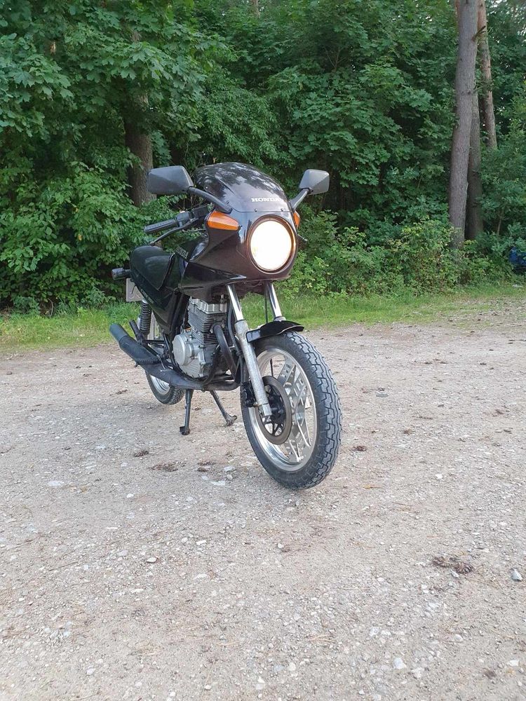 Honda CBX 125f kat B